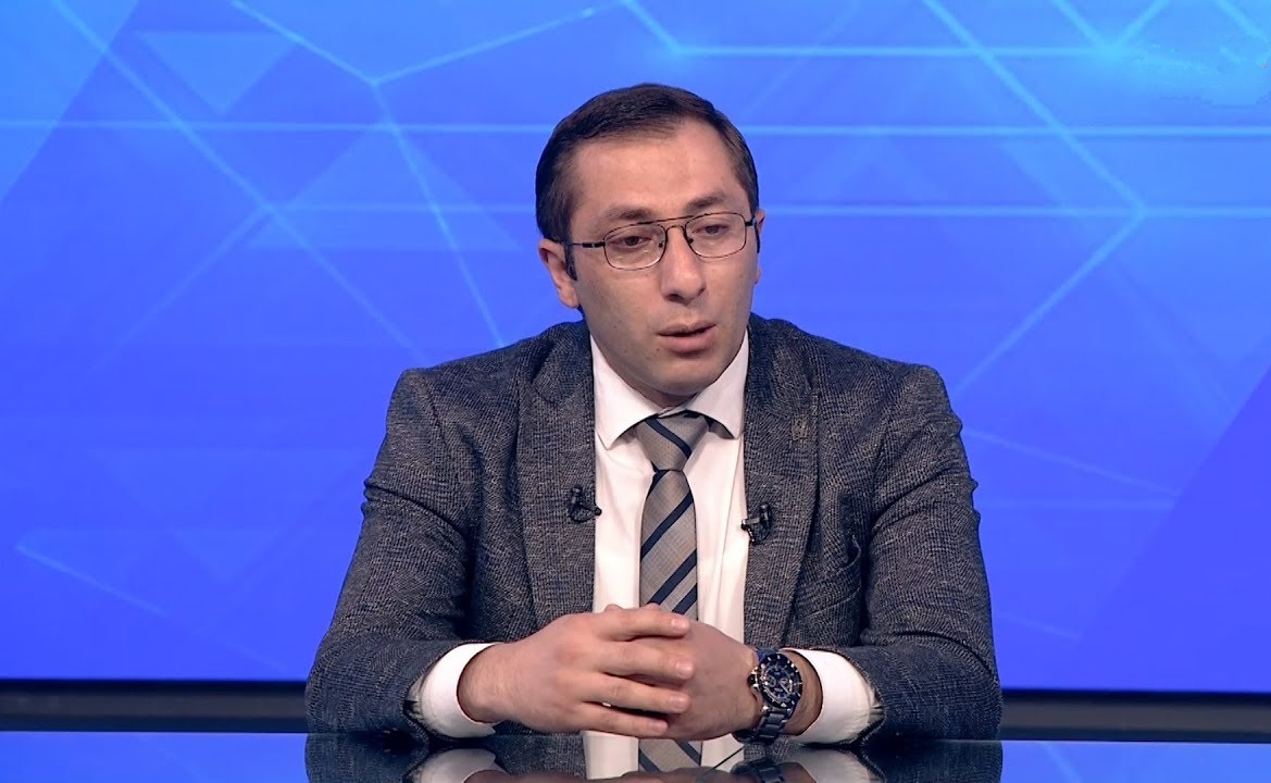 Elçin Əfəndi: “Məktəblərdə dini dərslərin tədris olunması yolverilməzdir” -  Mektebgushesi