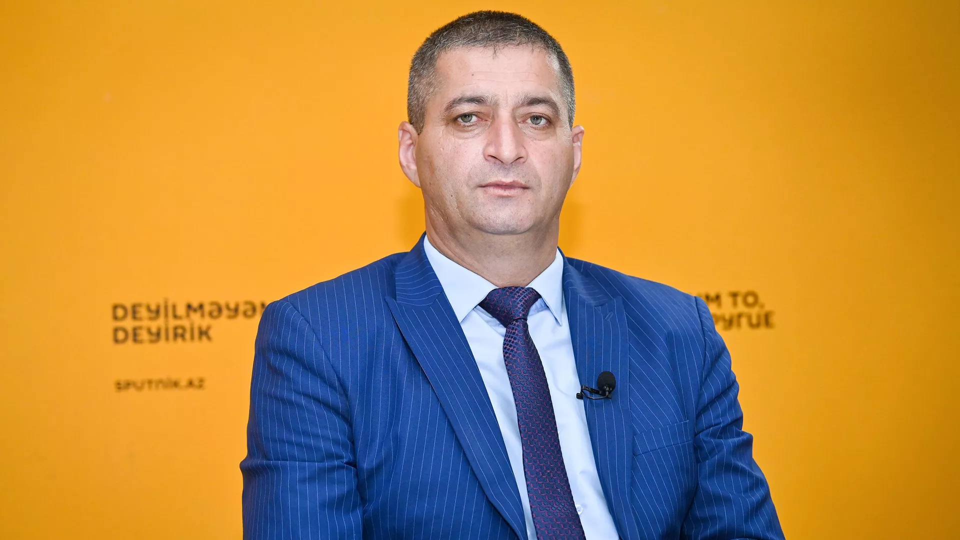 Elşən Qafarov: Elə müəllimlər var ki, mənzil şəraitinə görə övladını  evləndirə bilmir - Mektebgushesi